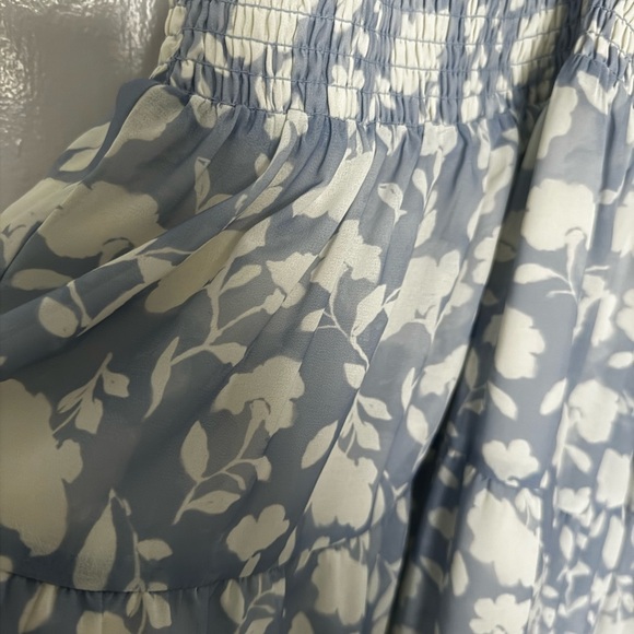 DYNAMITE dress - Picture 3 of 4